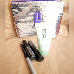 Clinique Travel/Sample Set (Mascara. Face Scrub, Eyeliner)